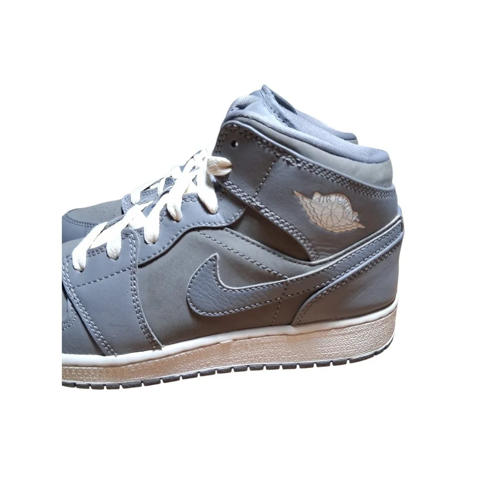 Nike‎ Air Jordan 1 Youth Size 5.5Y Streetwear Academia Grungecore Retro Sneakers